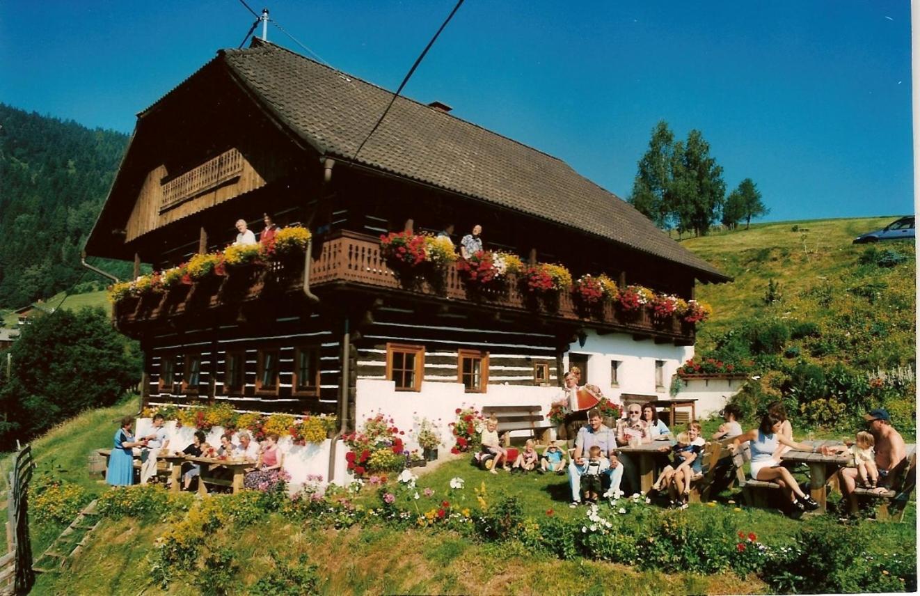 Bauernhof Oberfriessnig Villa ราเดนไทน์ ภายนอก รูปภาพ